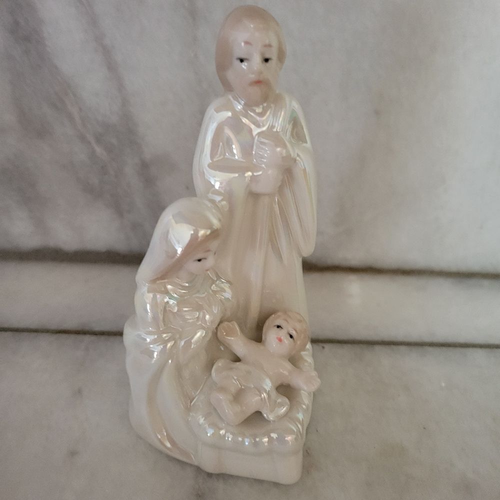 Pier 1 Holy Family Porcelain Figurine Christmas Holiday Decor